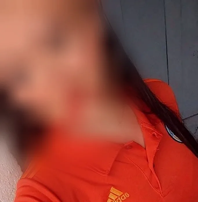 Jenni, 24