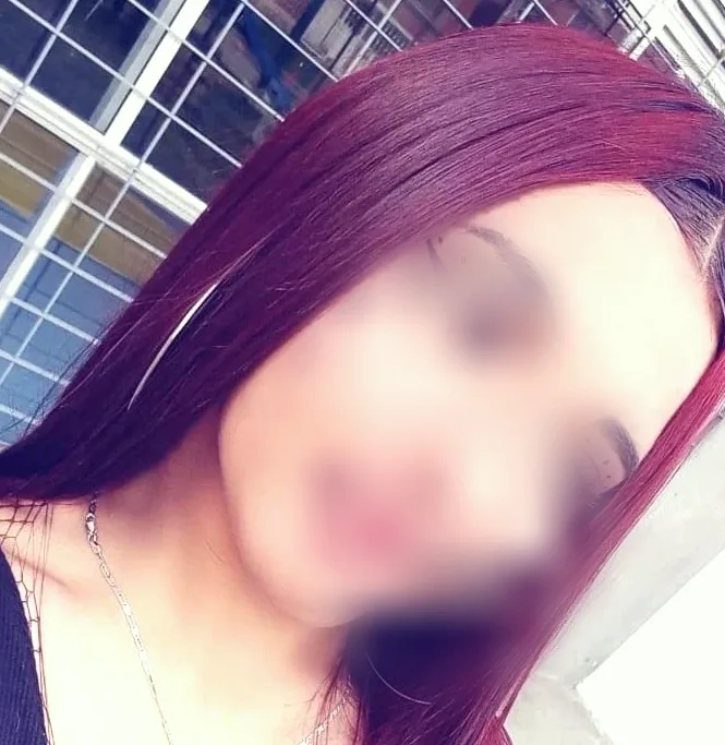 Paula, 27