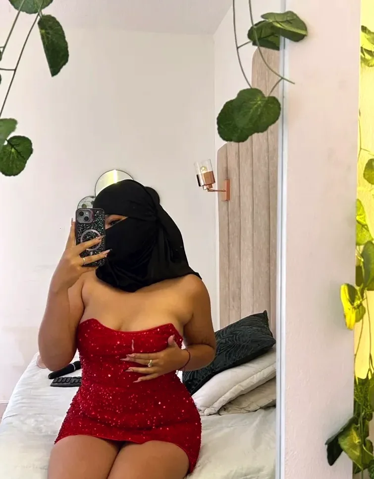 Tiina, 22